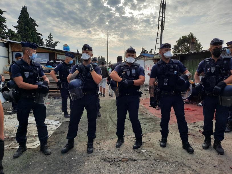 Les forces de l'ordre procèdent à l'évacuation du bidonville du Zénith 2, mercredi 8 septembre 2021 à Montpellier. Photo Julie Chansell